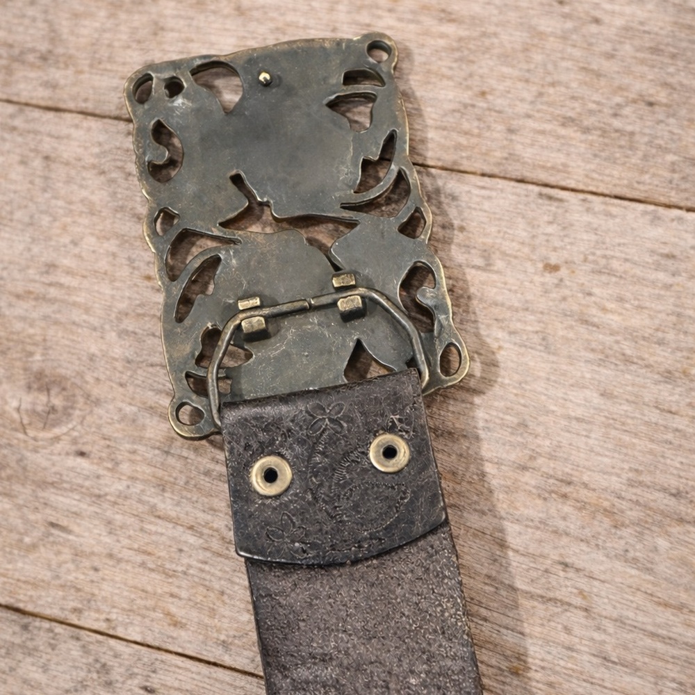 EUC! 🔥 VINTAGE 80s,90s Fossil Floral Tooled/Embossed Leather Belt Unisex - Picture 2 of 8